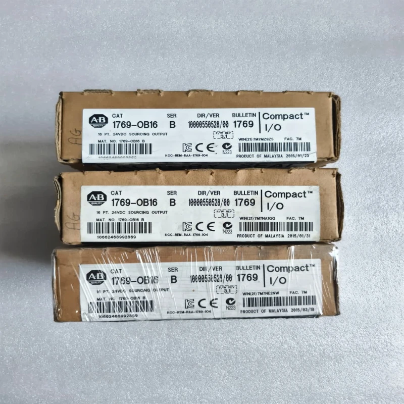 Allen-Bradley 1769-OB16 CompactLogix 16-Point 24VDC Sourcing Digital Output Module thumbnail 2
